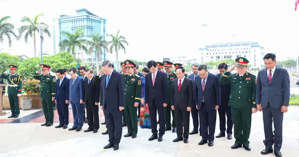 Tổng Bí thư, Chủ tịch nước Tô Lâm dâng hương tưởng niệm các Anh hùng liệt sĩ tại TP Đà Nẵng