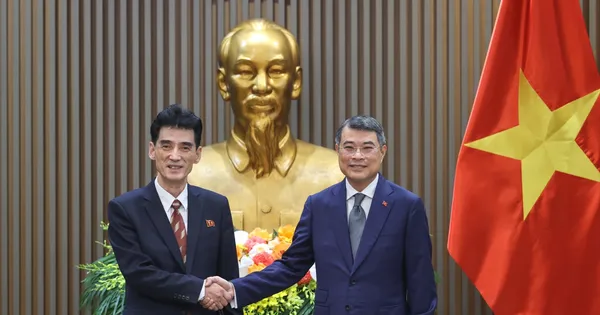 Thủ tướng Lê Minh Hưng tiếp Đại sứ Triều Tiên Ri Sung Guk