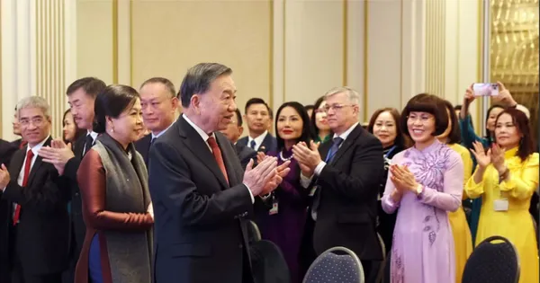 Tổng Bí thư, Chủ tịch nước Tô Lâm gặp gỡ đại diện cộng đồng người Việt Nam tại châu Âu