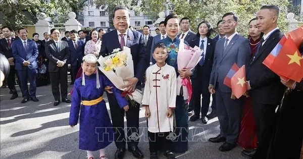 Chủ tịch Quốc hội Trần Thanh Mẫn gặp gỡ cộng đồng kiều bào tại Mông Cổ
