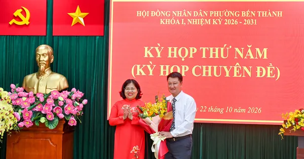 Đồng chí Nguyễn Ngọc Văn giữ chức Chủ tịch UBND phường Bến Thành