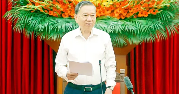 Nâng tầm báo cáo tổng kết thành một bản tuyên ngôn phát triển của Đảng