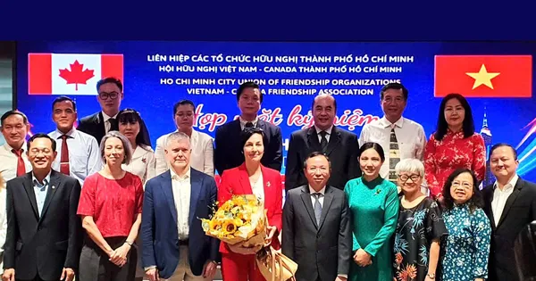 Họp mặt kỷ niệm 159 năm Quốc khánh Canada