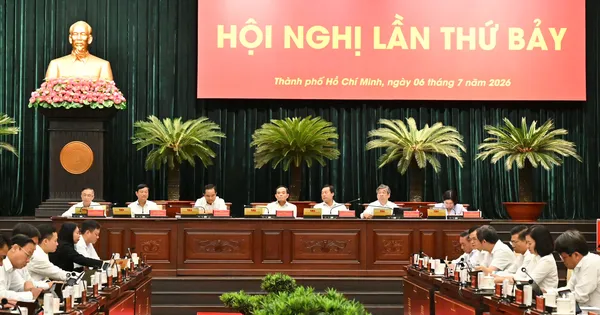 Hội nghị Thành ủy TPHCM bàn giải pháp thúc đẩy tăng trưởng kinh tế thành phố