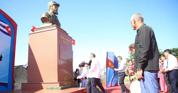 Kỷ niệm 100 năm Ngày sinh Lãnh tụ Fidel Castro