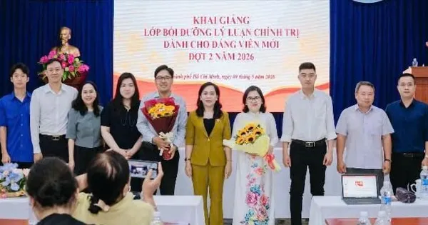 TPHCM: Bồi dưỡng lý luận chính trị cho gần 850 đảng viên mới