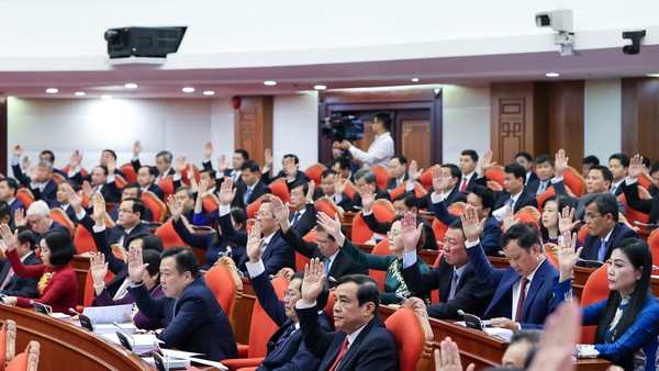 Ban Chấp hành Trung ương Đảng quyết định kỷ luật các đồng chí Lê Đức Thọ và Trịnh Văn Chiến