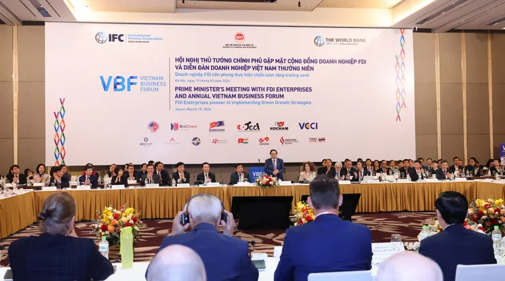 Thủ tướng Phạm Minh Chính gặp mặt doanh nghiệp FDI 'tiên phong xanh'