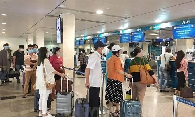 Kiến nghị bỏ quy định hoãn xuất cảnh với một số trường hợp