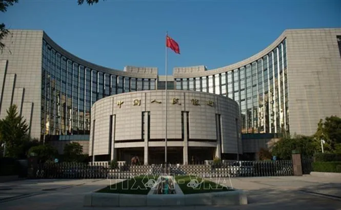 Trụ sở Ngân hàng trung ương Trung Quốc ở Bắc Kinh. Ảnh: THX/TTXVN