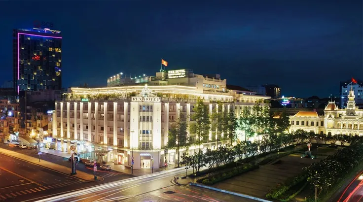 Trải nghiệm đẳng cấp tại Rex Hotel Saigon