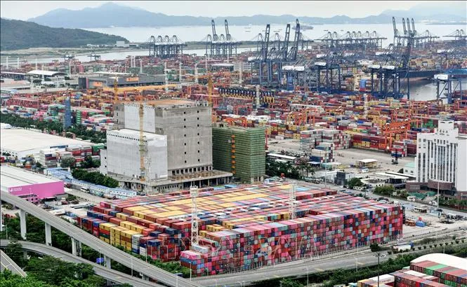 Vượt bẫy thu nhập trung bình bằng năng lực chuyển hóa