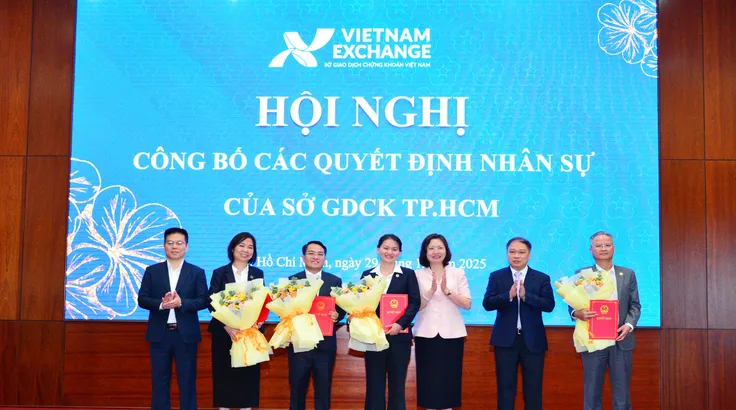 Điều động, bổ nhiệm cán bộ chủ chốt của HoSE