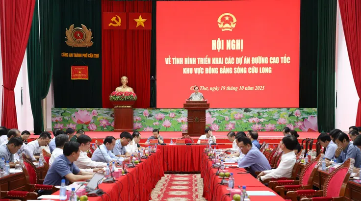 Thủ tướng: Hoàn thành cao tốc Cần Thơ - Cà Mau trước 19-12