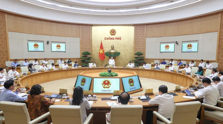 Chính phủ yêu cầu các bộ, ngành hoàn thành sắp xếp tổ chức bộ máy trong tháng 10. Ảnh: VIẾT CHUNG