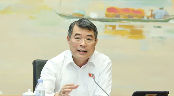 Thủ tướng Lê Minh Hưng phát biểu tại phiên thảo luận tổ, chiều 19-8. Ảnh: QUANG PHÚC