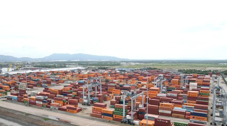 TPHCM: Cụm cảng Cái Mép đón chuyến tàu container đầu tiên