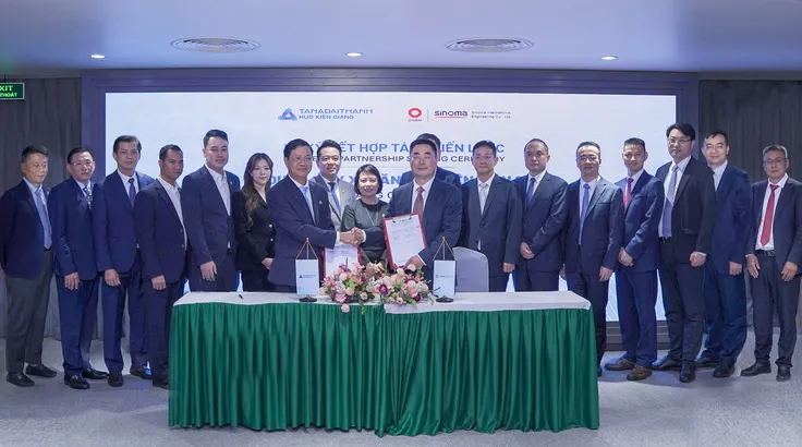 Lễ ký kết hợp tác chiến lược giữa Tân Á Đại Thành và Sinoma International Engineering