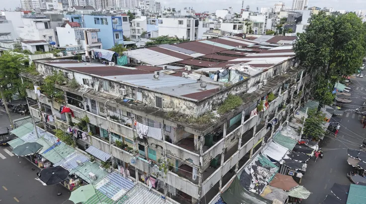 Một chung cư cũ tại TPHCM