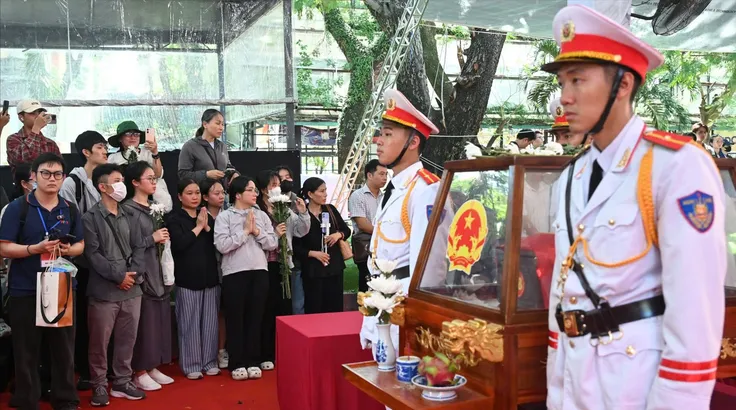 Thành kính tiễn đưa 731 liệt sĩ về nơi an nghỉ