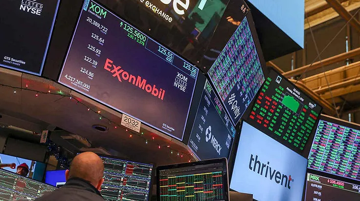 Chứng khoán Mỹ giữ ổn định bất chấp giá dầu tăng trở lại
