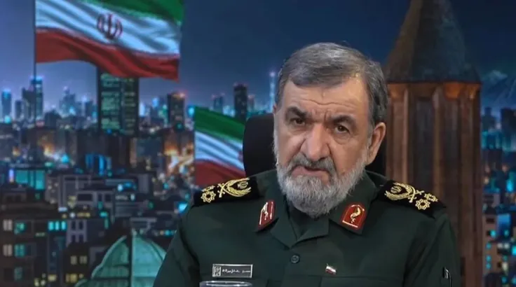 Ông Mohsen Rezaei trong cuộc phỏng vấn trên truyền hình tháng 10/2025. Ảnh: Aawsat