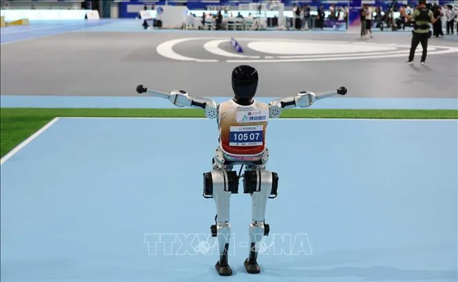 Robot hình người của Trung Quốc. Ảnh: TTXVN