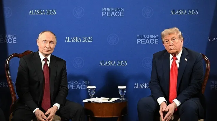 Tổng thống Putin trong cuộc họp với Tổng thống Trump tại bang Alaska (Mỹ) ngày 15-8-2025. Ảnh: THX/TTXVN