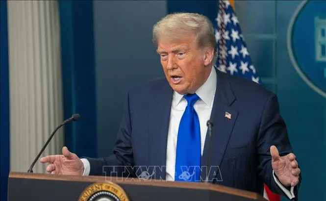 Tổng thống Mỹ Donald Trump phát biểu tại cuộc họp báo ở Nhà Trắng, Washington, D.C. Ảnh: THX/TTXVN