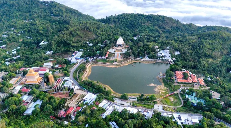 Chợ mây trên 'nóc nhà' miền Tây