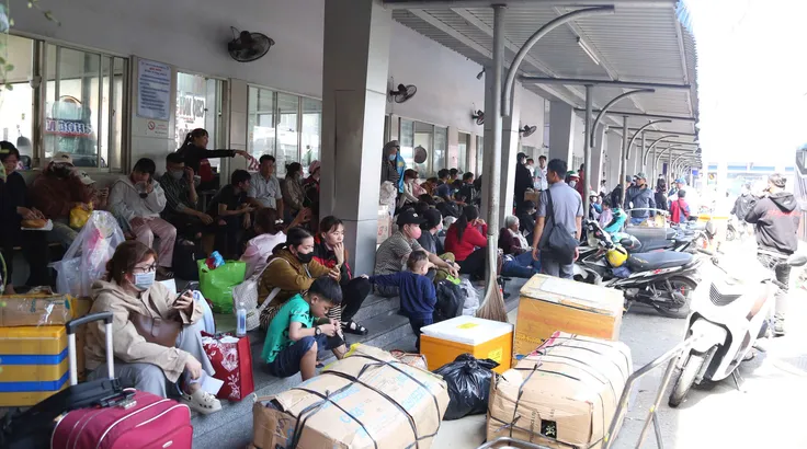 Doanh nghiệp chật vật ứng phó giá cước vận tải mới