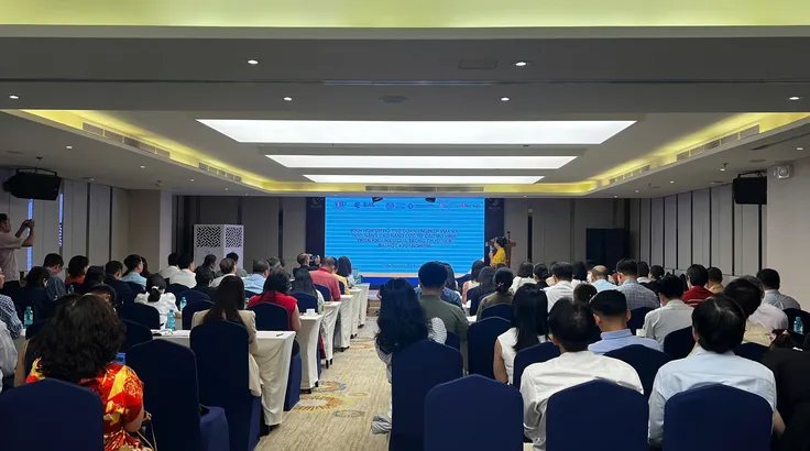 Nhiều doanh nghiệp tham dự hội thảo để tìm kiếm cơ hội tiếp cận chính sách hỗ trợ phát triển. Ảnh MINH XUÂN