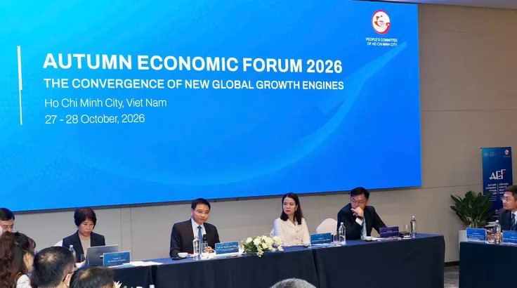 Phó Thủ tướng Nguyễn Văn Thắng làm việc với đại diện các thành viên Trung tâm Tài chính quốc tế Việt Nam, chiều 28-10. Ảnh: HÙNG - TRIỀU