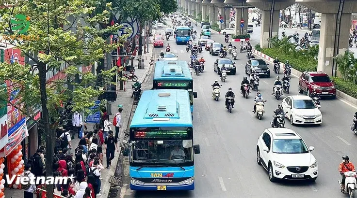 Hà Nội: 240 triệu lượt hành khách đi xe buýt trong năm 2025