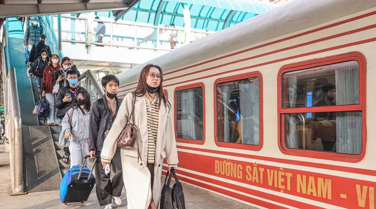 Cảnh giác chiêu trò 'cò vé tàu' dịp Tết