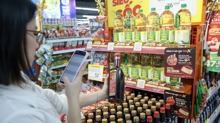 Khách hàng tham gia chương trình khuyến mại tại WiNX.