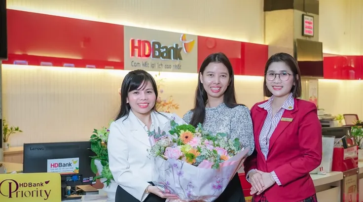 Chị Lê Quang Hạnh Phúc (TPHCM) đã trở thành chủ nhân của giải thưởng lớn nhất - Sổ tiết kiệm 3 tỷ đồng