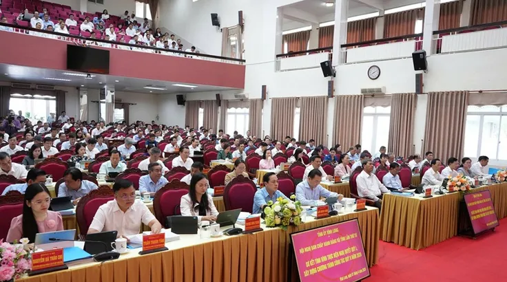 Vĩnh Long thực hiện 11 nhóm nhiệm vụ, giải pháp phát triển kinh tế-xã hội