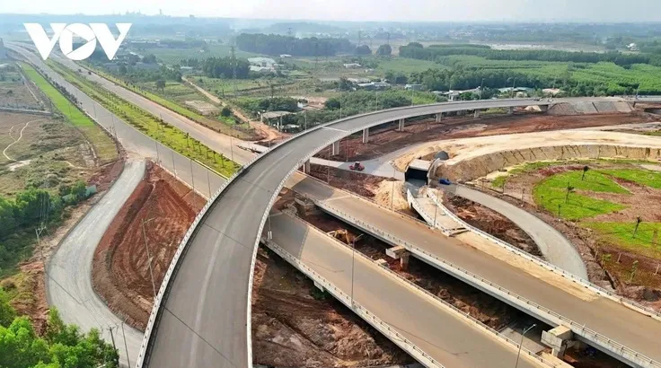 Một đoạn tuyến cao tốc Biên Hoà - Vũng Tàu đã hoàn thành.