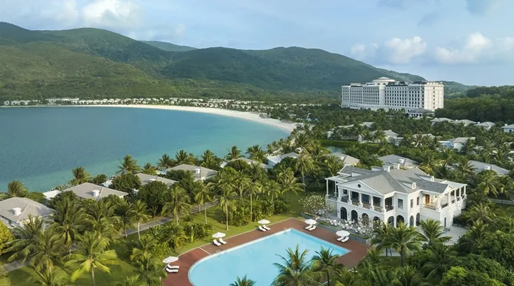 Nha Trang Marriott Resort & Spa trên đảo Hòn Tre.