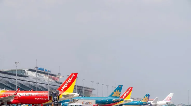 Giá Jet A-1 khu vực châu Á vẫn đang ở vùng đỉnh và chưa có dấu hiệu hạ nhiệt, tiếp tục gây áp lực lớn lên hoạt động khai thác của các hãng hàng không Việt Nam