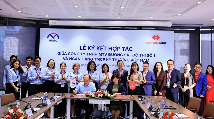 Techcombank và HURC1 ký kết thỏa thuận hợp tác chiến lược, mở ra bước tiến mới trong việc đưa tài chính số vào giao thông công cộng.