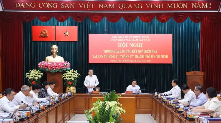 Chủ tịch Quốc hội Trần Thanh Mẫn, Trưởng Đoàn kiểm tra, giám sát số 11 phát biểu. (Ảnh: Văn Điệp/TTXVN)