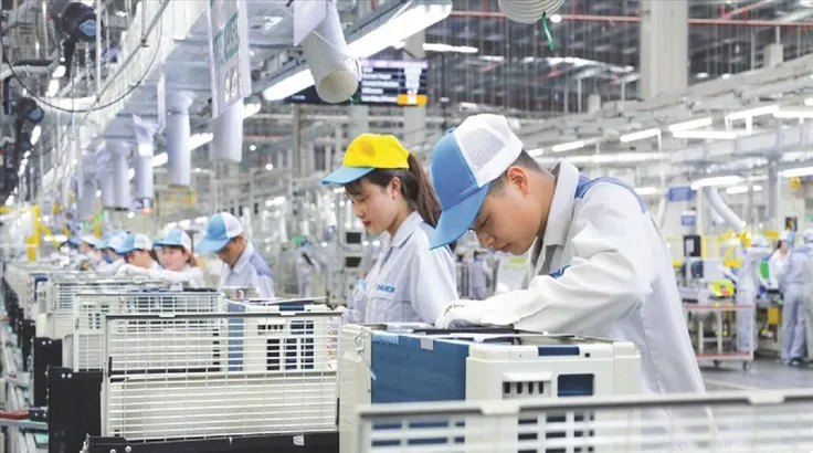 Không chủ quan với áp lực lạm phát và nhập siêu