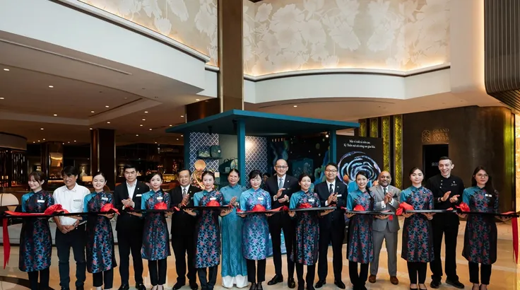 Sheraton Saigon Grand Opera Hotel vừa ra mắt bộ sưu tập bánh Trung thu 2026 "Tinh tú kỳ thiên"