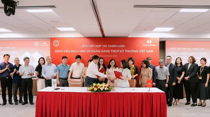 Techcombank và Bệnh viện Bạch Mai ký kết Biên bản ghi nhớ hợp tác hướng tới xây dựng hệ sinh thái tài chính y tế hiện đại.