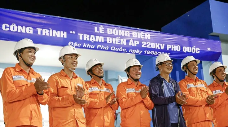 EVNSPC vừa đóng điện nghiệm thu công trình Trạm biến áp 220kV Phú Quốc.