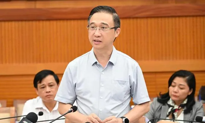 Phó Bí thư Thành ủy TPHCM Đặng Minh Thông phát biểu tại buổi làm việc (Ảnh VIỆT DŨNG)
