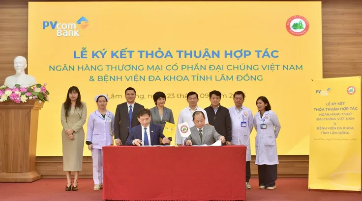PVcomBank và Bệnh viện Đa khoa tỉnh Lâm Đồng ký kết thỏa thuận hợp tác