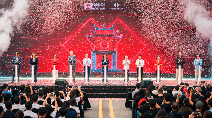 Giải Marathon Quốc tế Hà Nội Techcombank Mùa thứ 5 chính thức khai mạc.